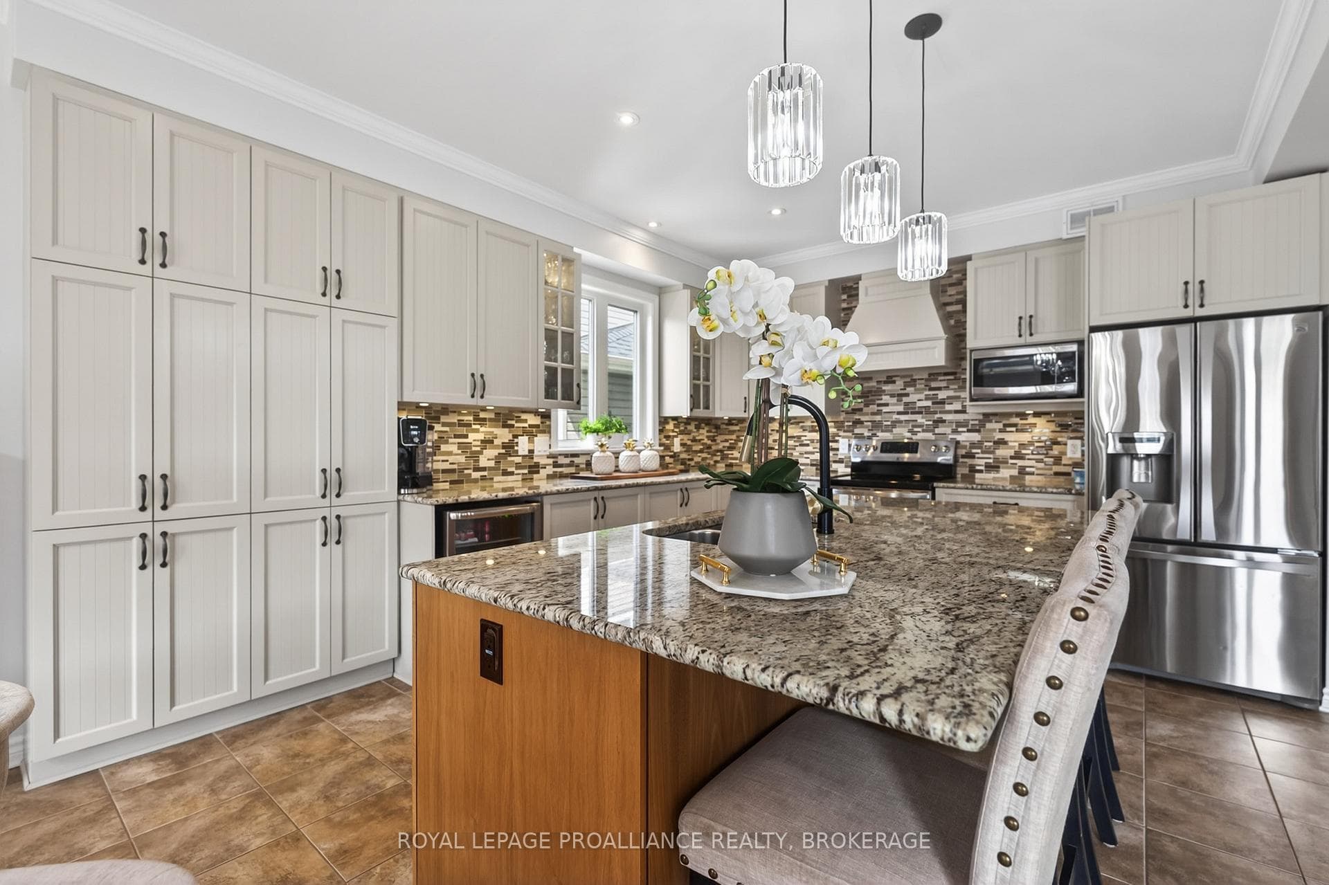 1153 Escala Crescent photo 11