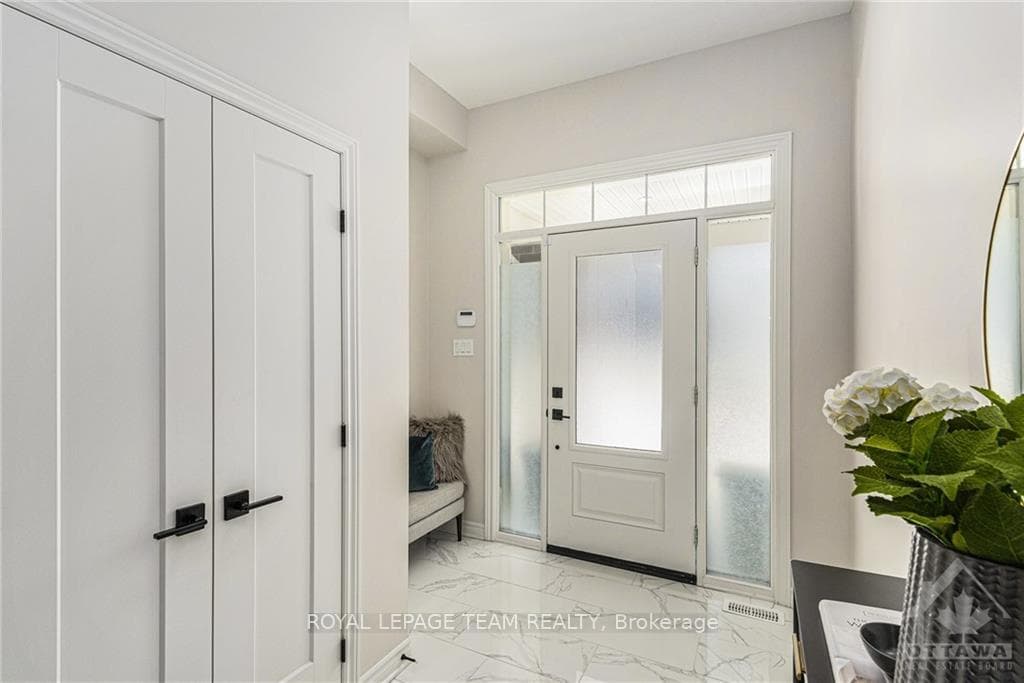 108 BONNE RENOMMEE Avenue photo 2