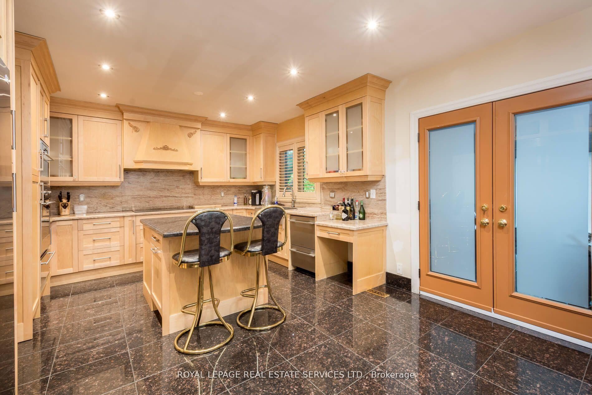 53 Findhorn Crescent photo 8