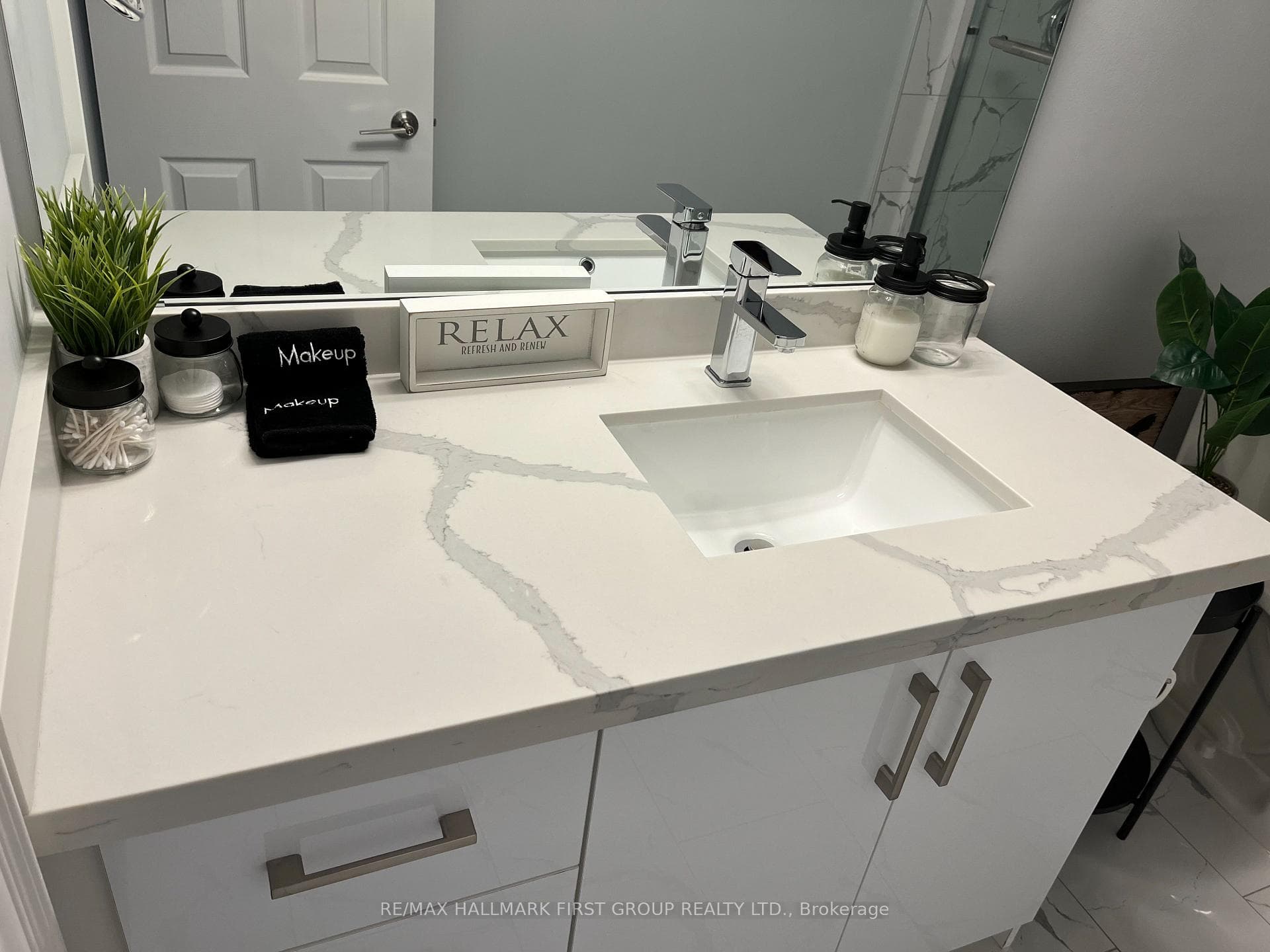588 Marksbury Road photo 16