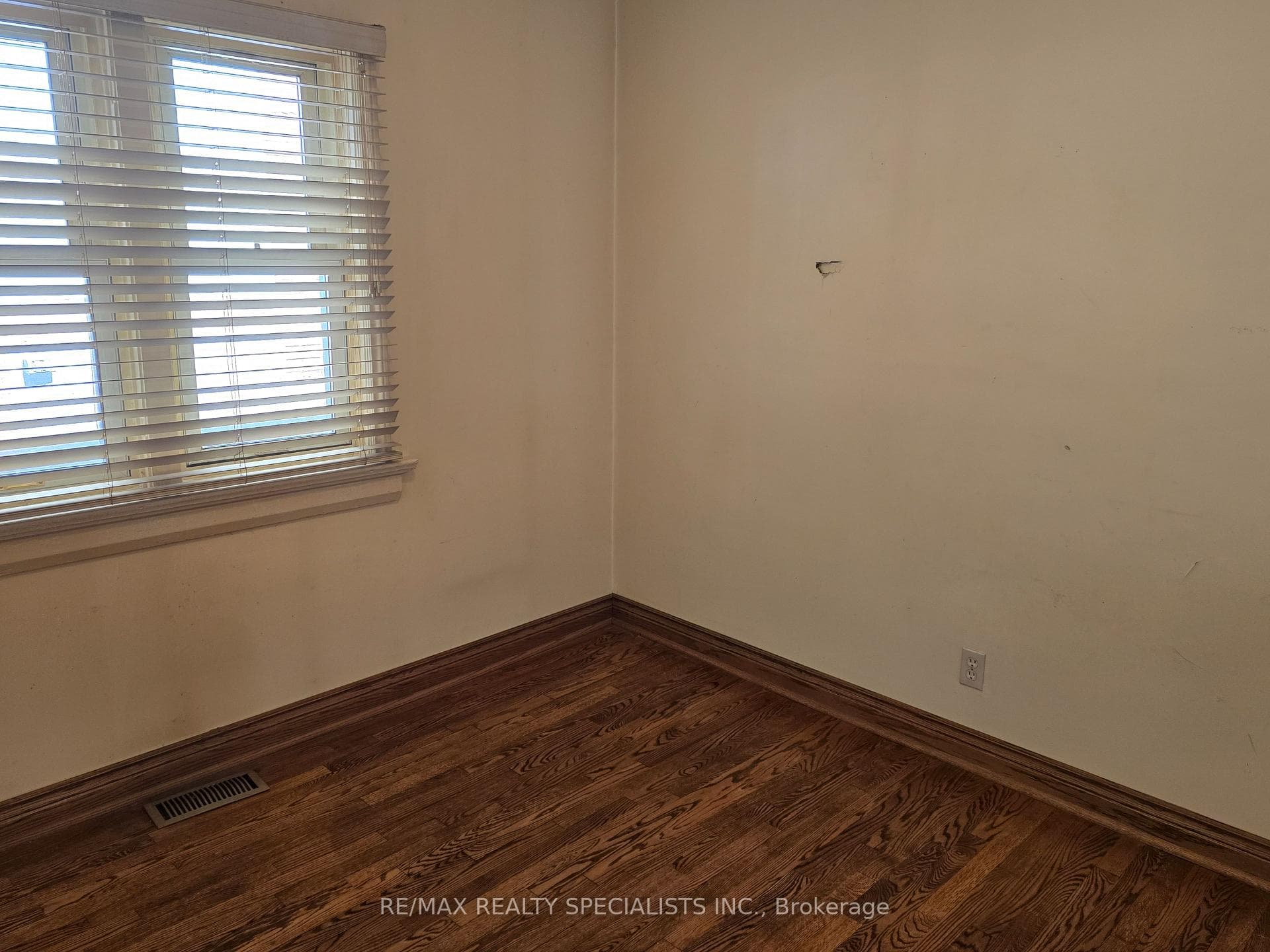 118 Brookside Drive photo 5