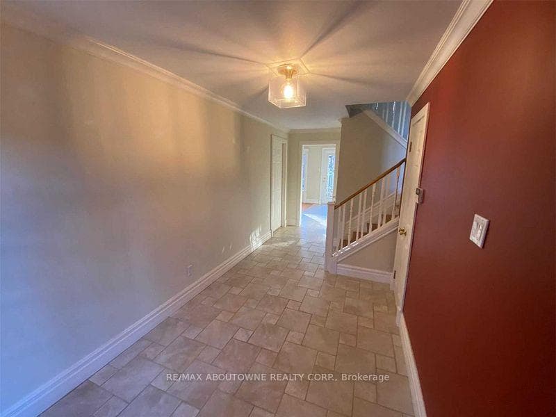 1306 Hixon Street photo 17