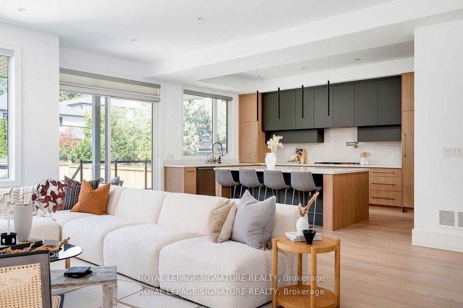 34 Edgecroft Road photo 8