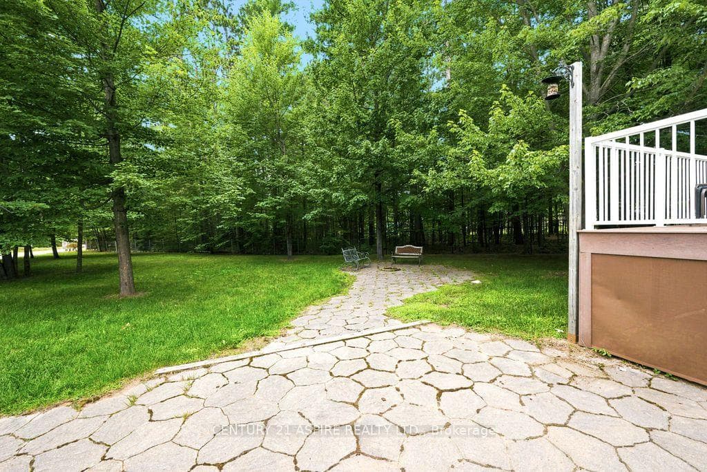 23 Cardinal Crescent photo 40