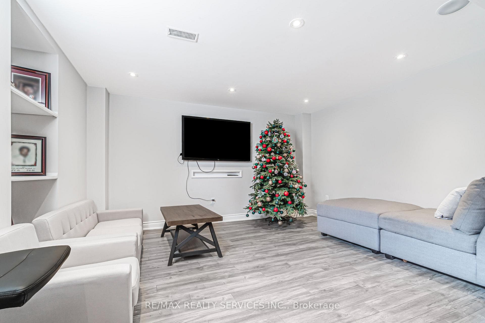406 Cedar Hedge Road photo 32