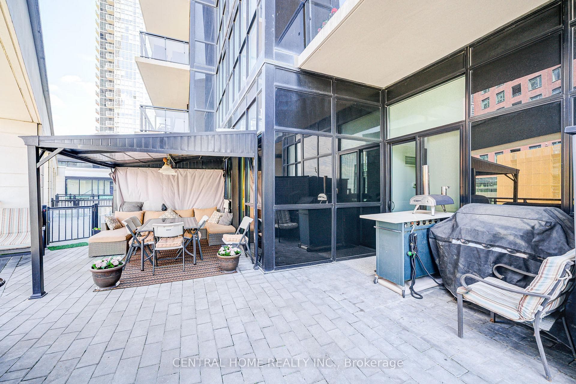 2910 Highway 7 Road Unit 210 photo 26