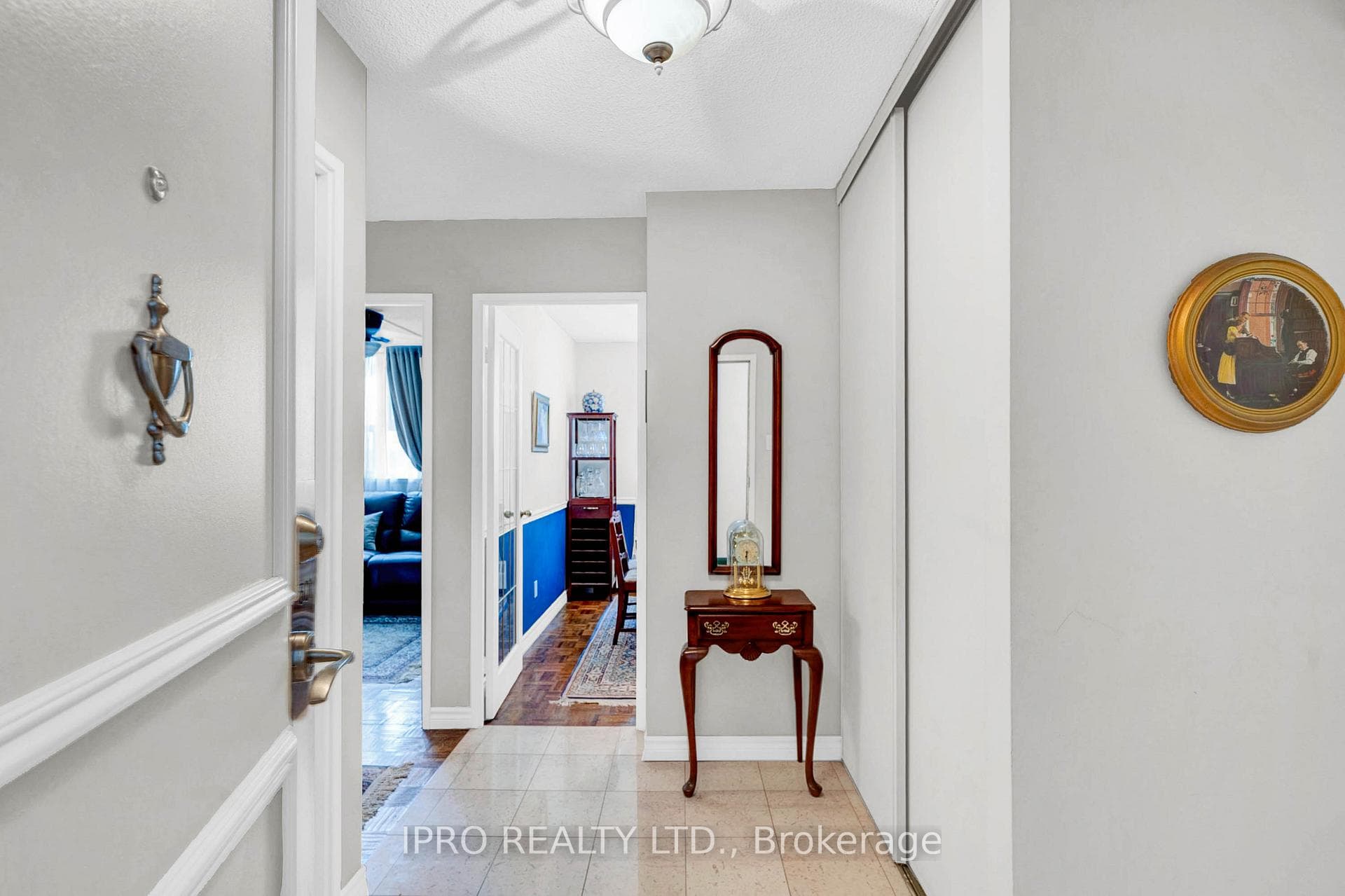 30 Sunrise Avenue Unit 301 photo 4