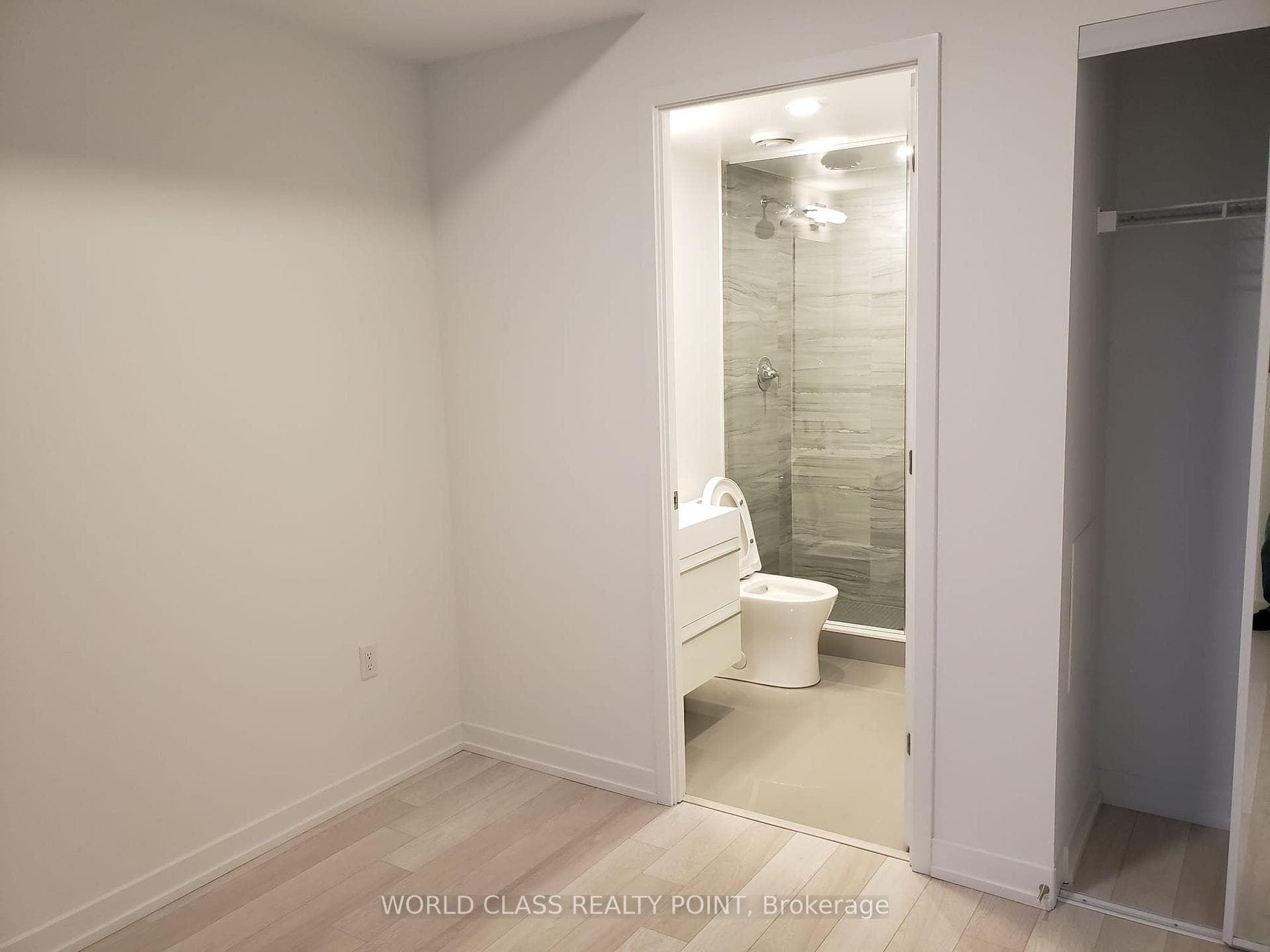 39 Roehampton Avenue Unit 4106 photo 16