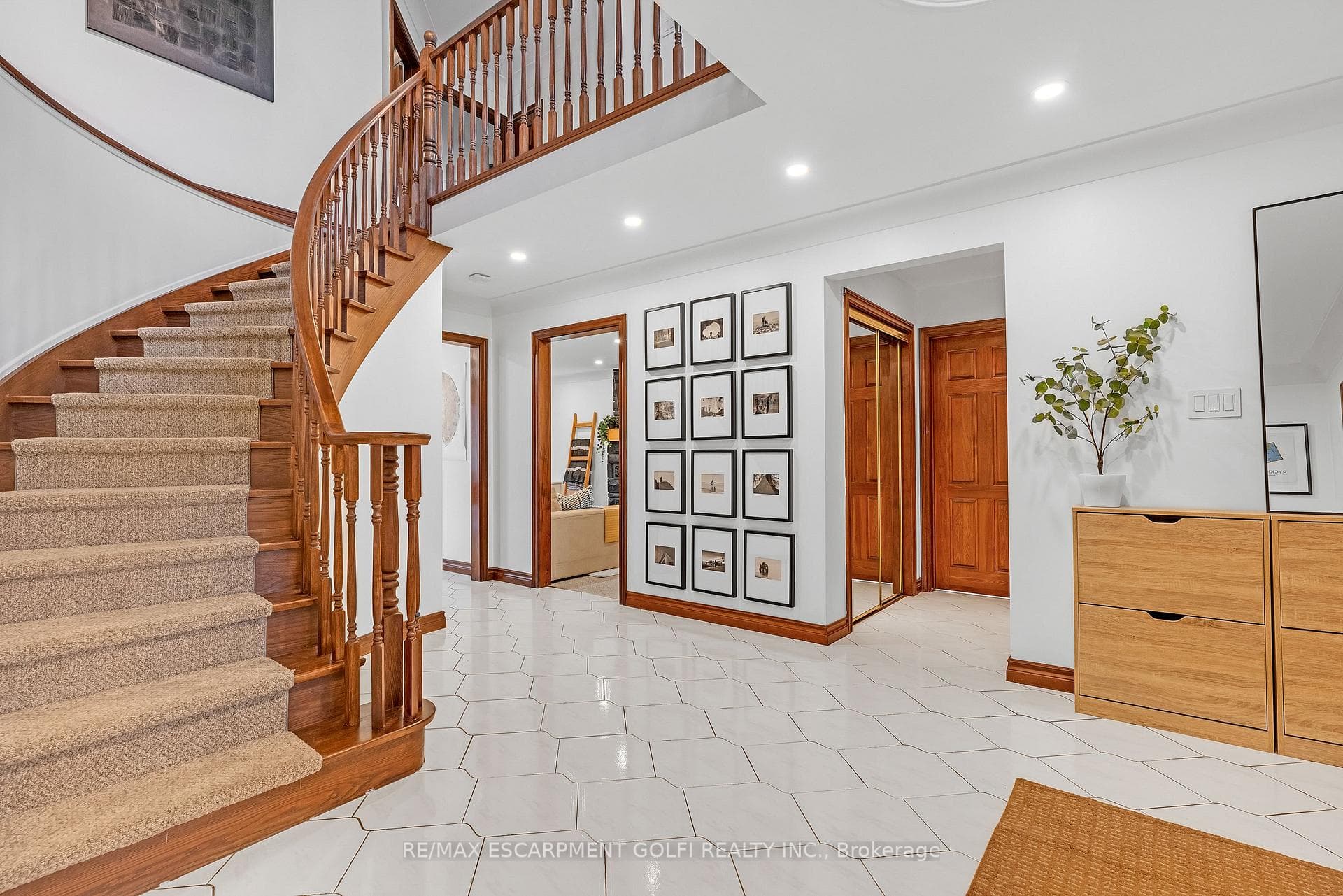74 Trieste Place photo 4