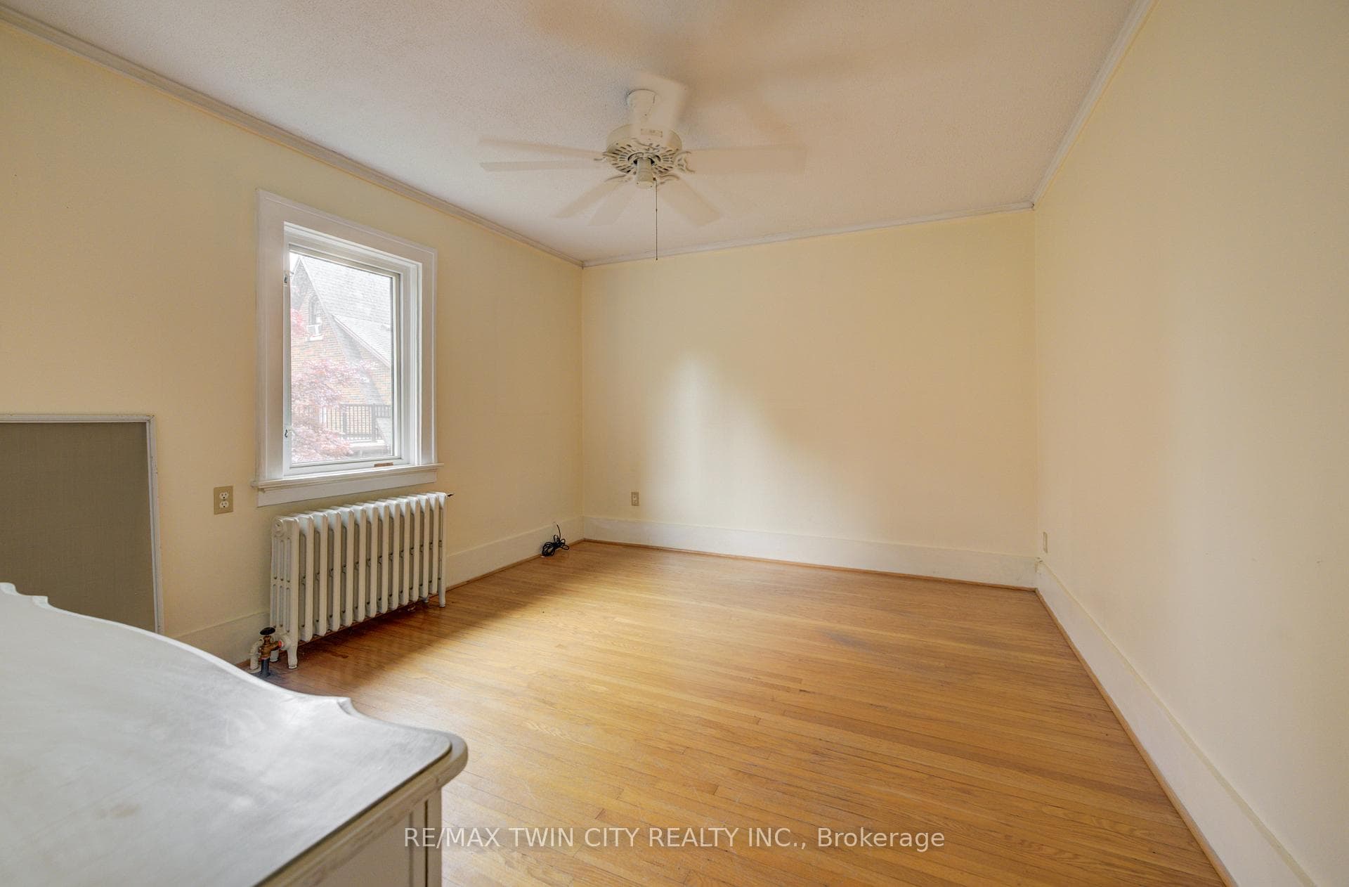 227 Lydia Street photo 16