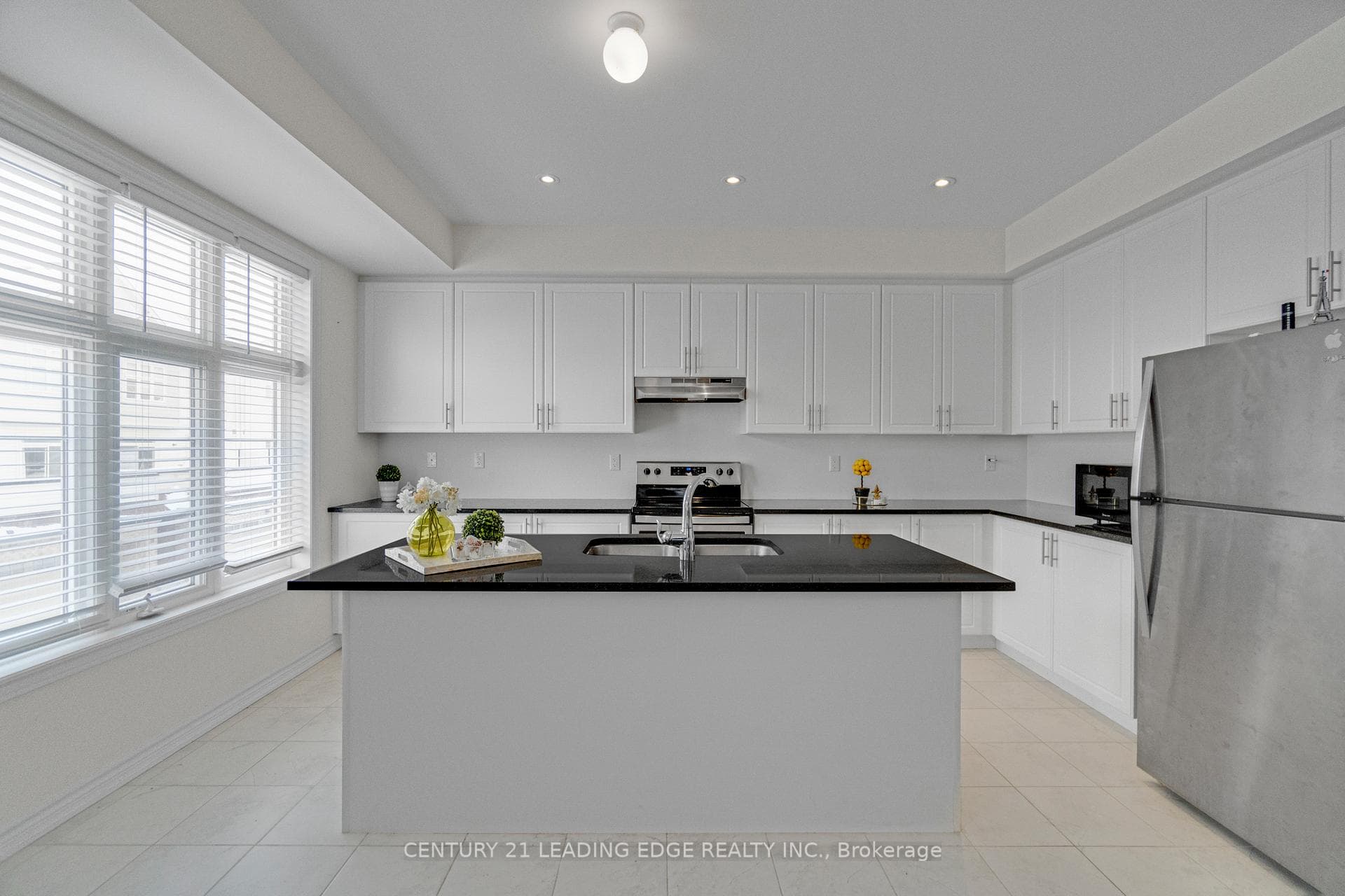 31 Westbury Way photo 16