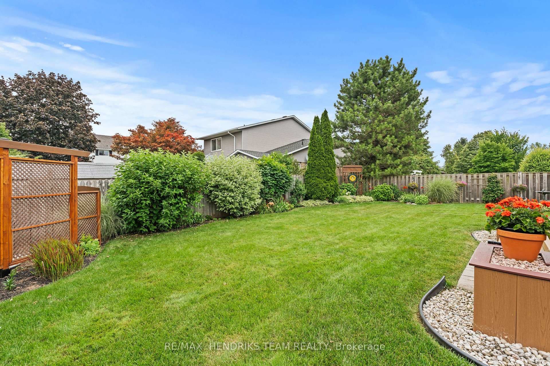 28 Heritage Lane photo 34