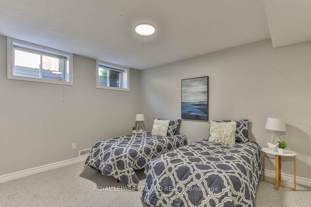 16 PINEHURST Drive photo 34