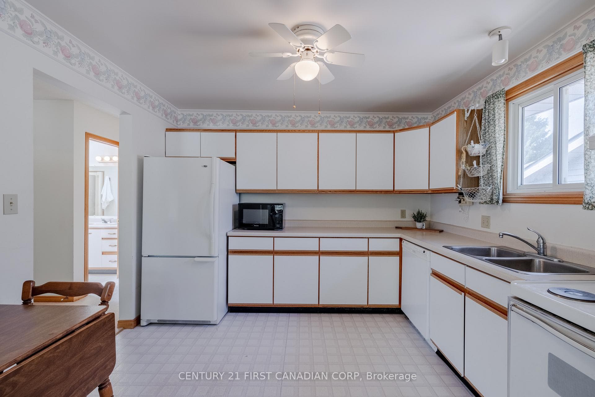 90 Bradley Avenue photo 10