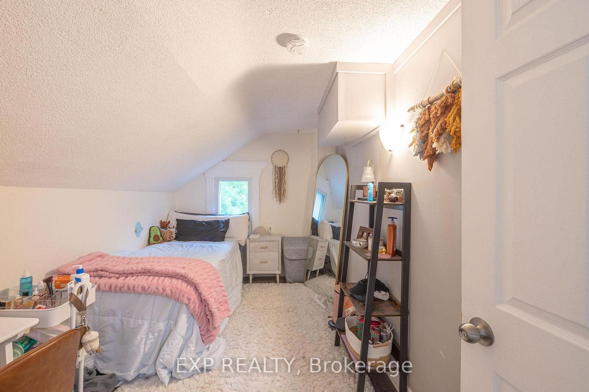 1033 Water Street photo 20