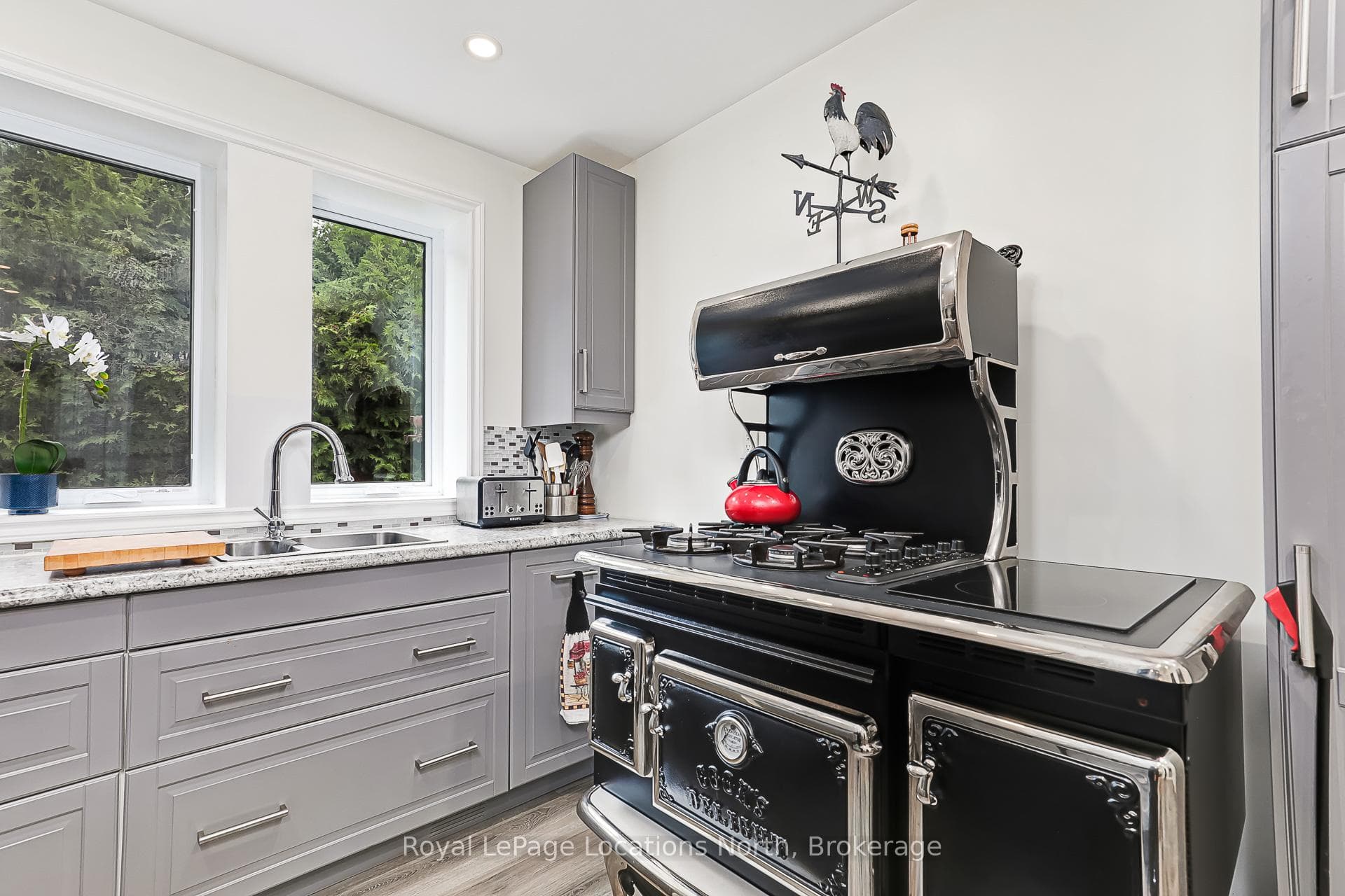 142 Marsh Street photo 12