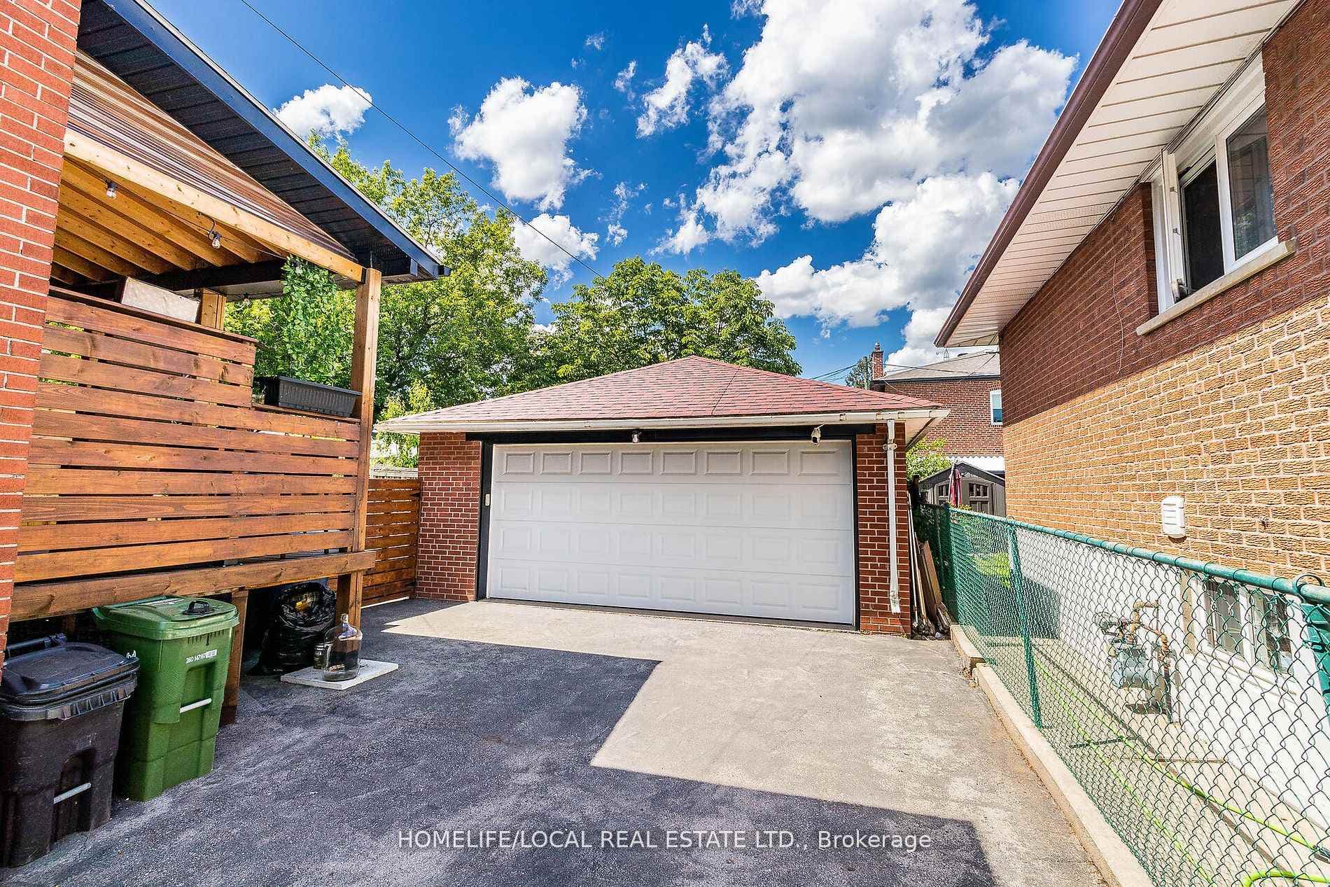 372 Horner Avenue photo 38