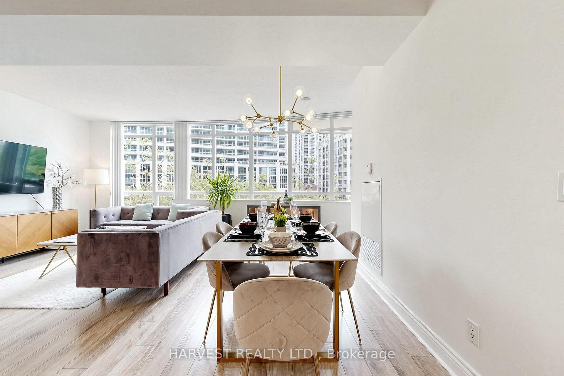 209 Fort York Boulevard Unit 380 photo 17