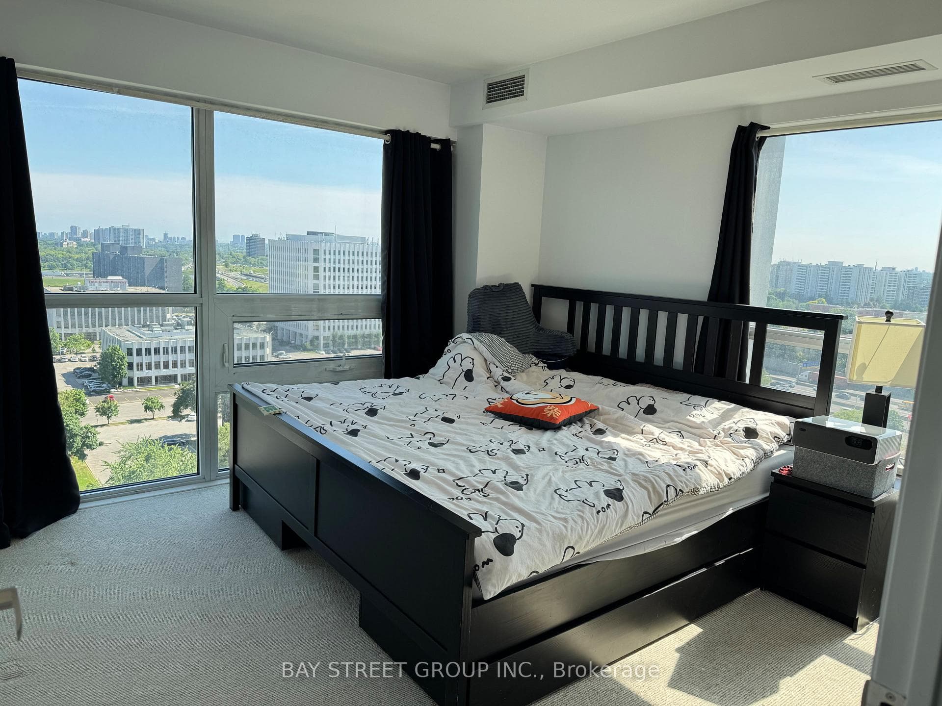 275 Yorkland Road Unit 1510 photo 6
