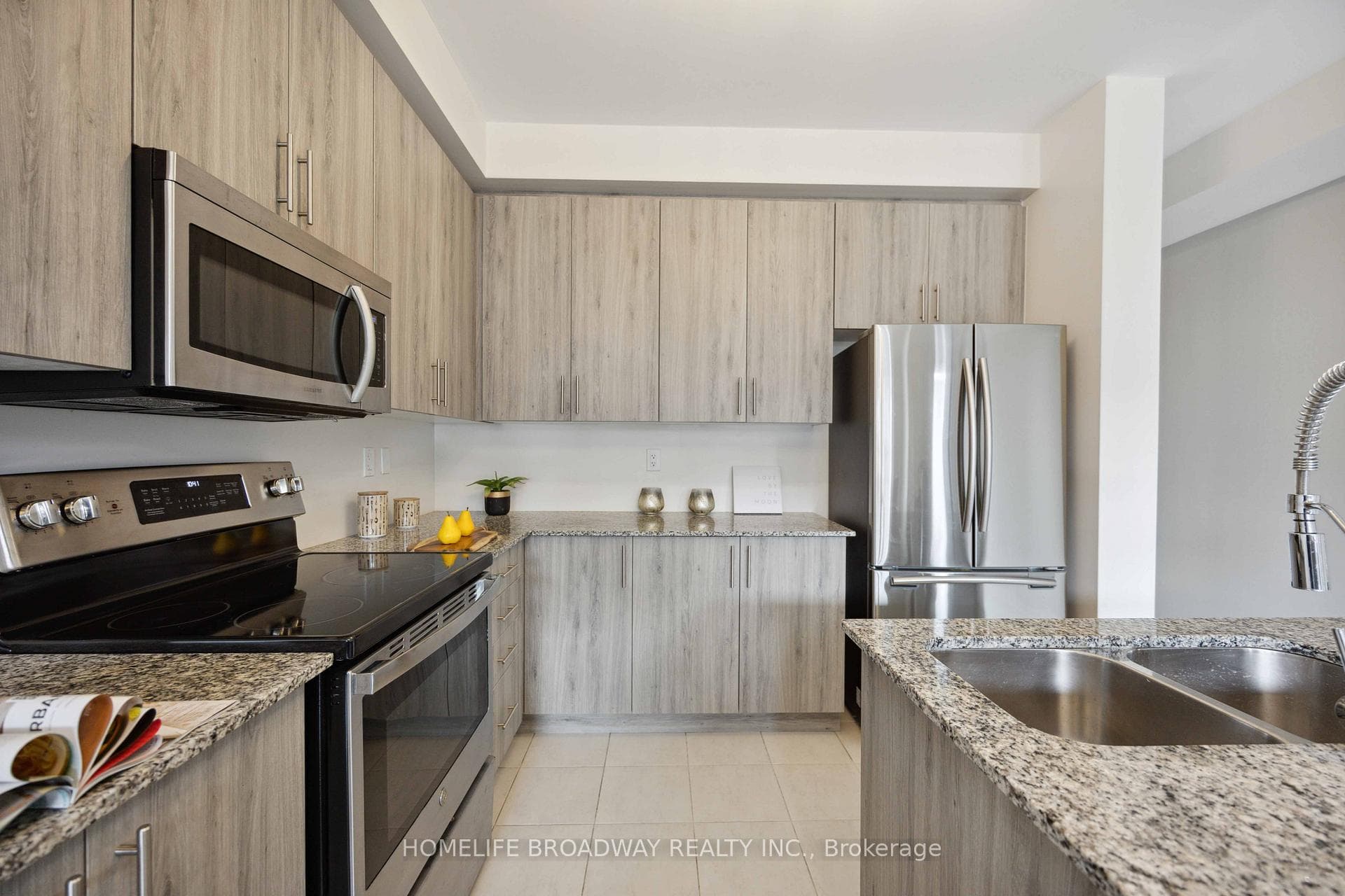 51 Stauffer Crescent photo 21