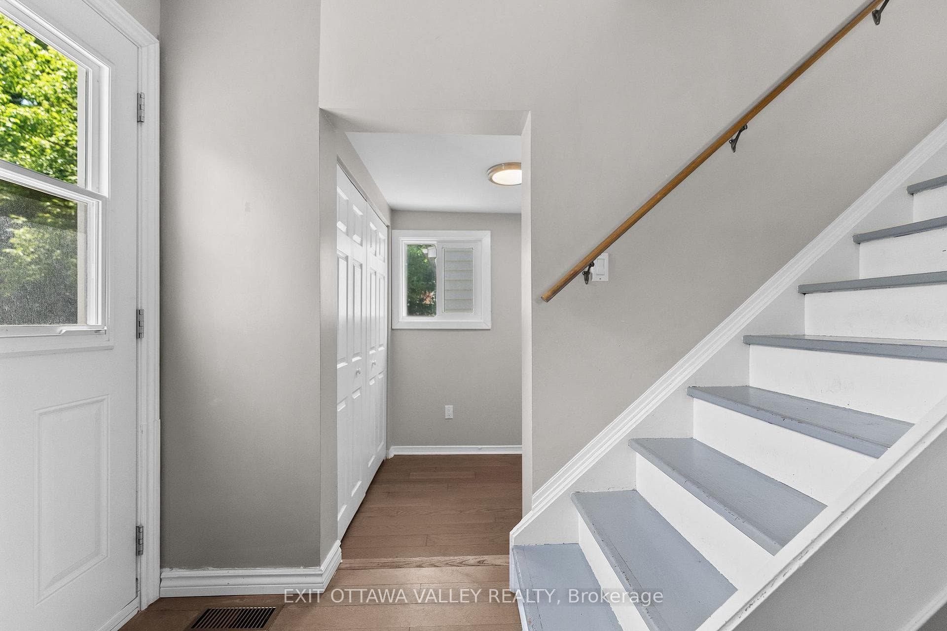 180 Mary Street photo 15