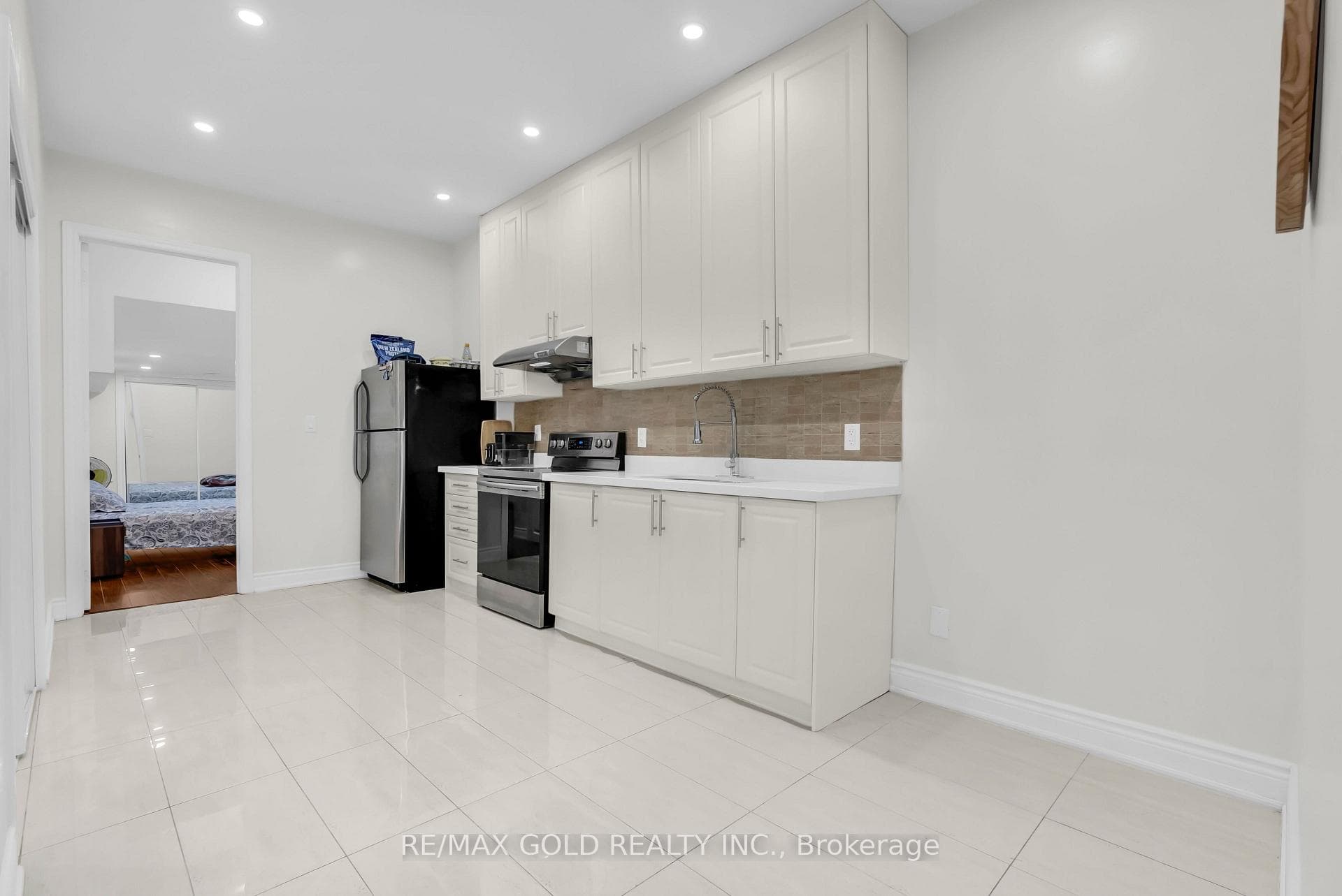 1547 Farmstead Drive photo 38