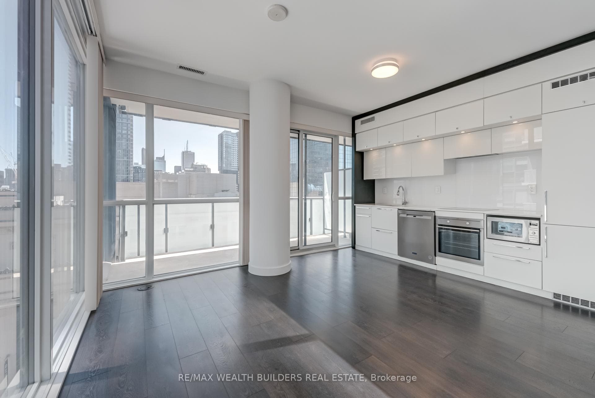15 Grenville Street Unit 1410 photo 7