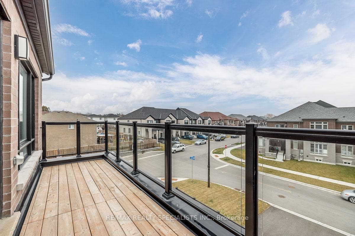 509 Simcoe Road photo 40