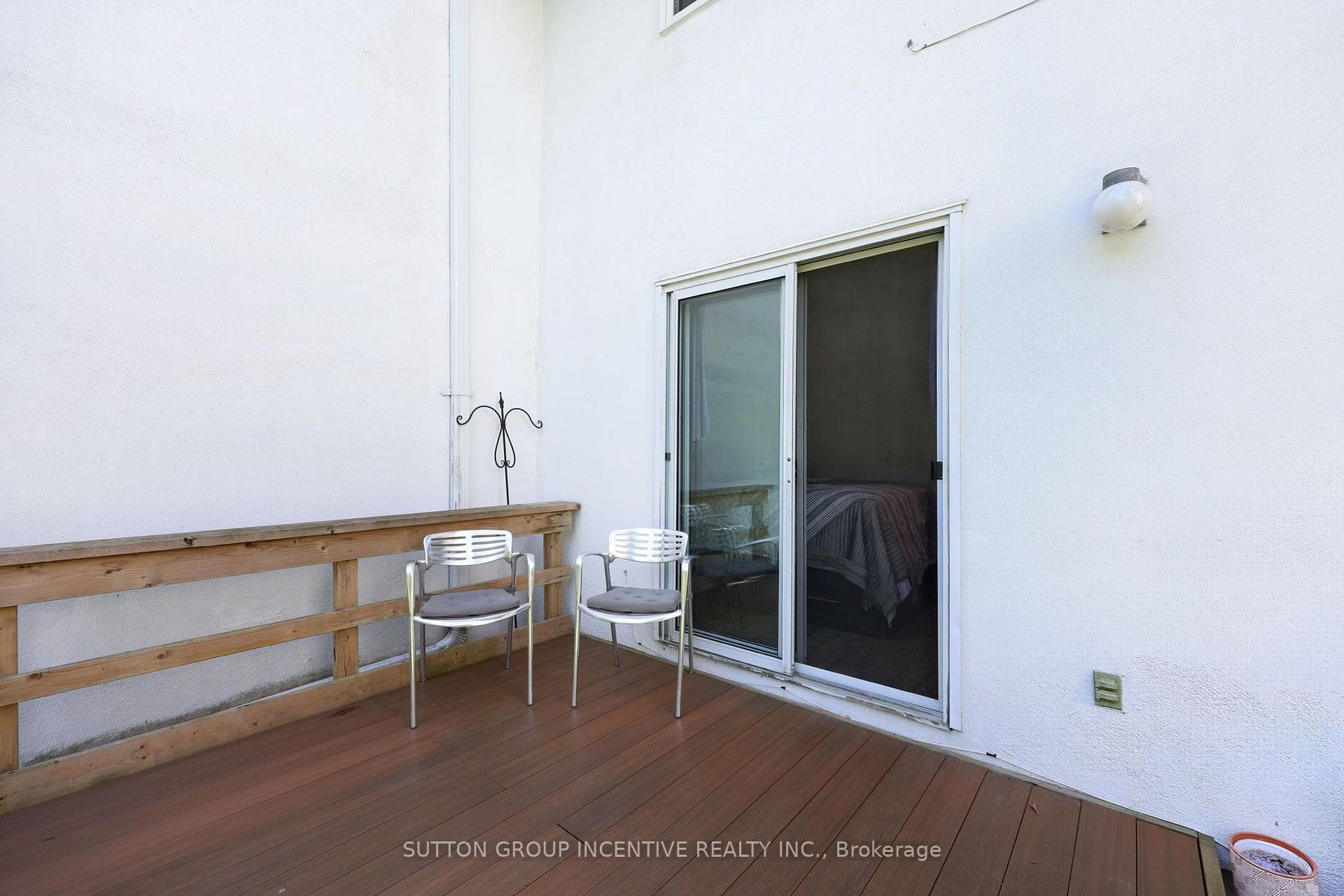 Private deck