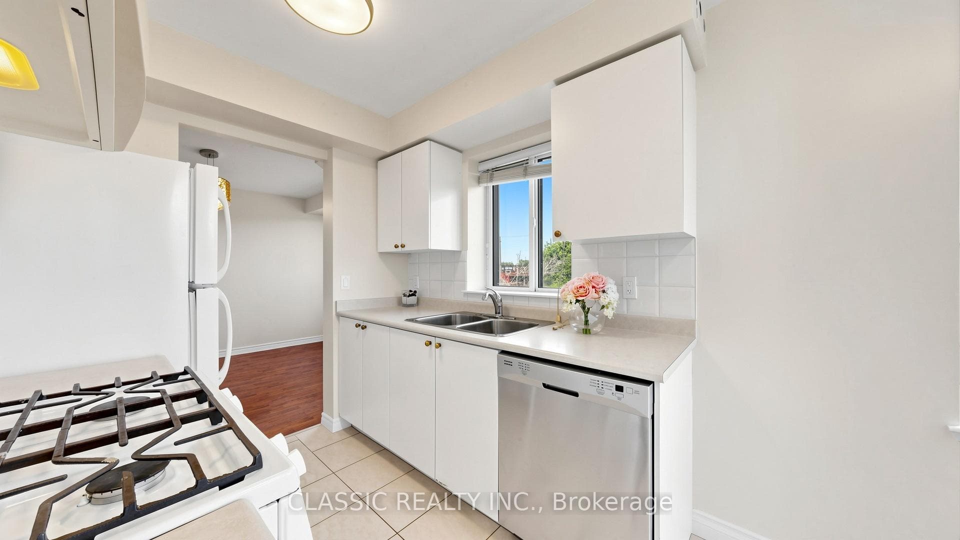 115 Omni Drive Unit 206 photo 16