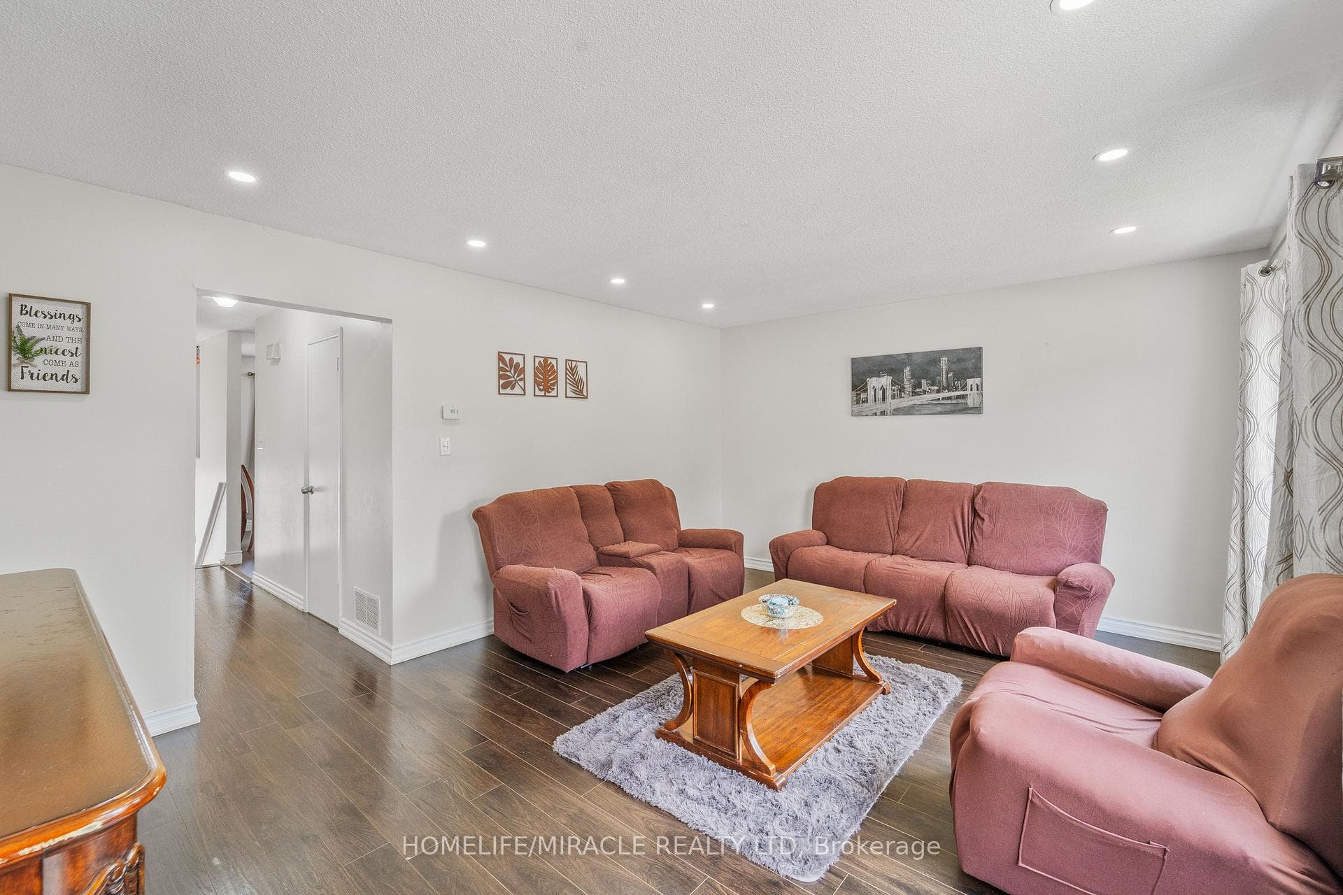 45 Lincoln Court photo 14