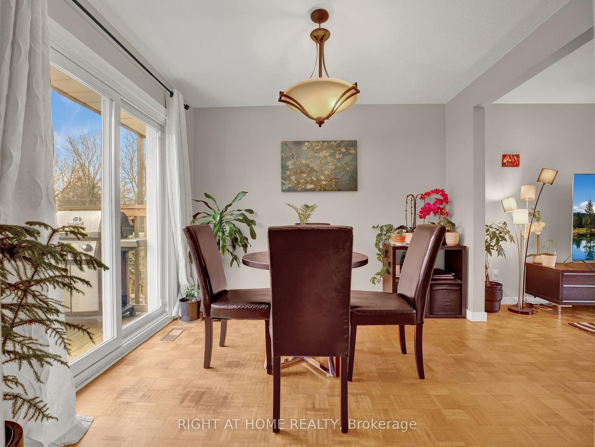 2 CHARTWELL CRES N/A photo 9