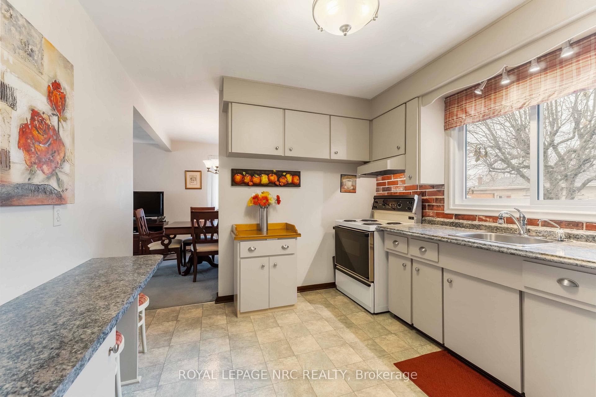 30 Armour Drive photo 22