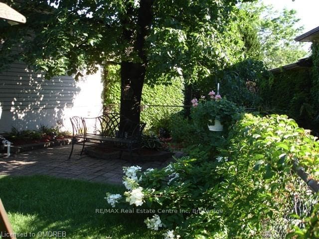 715 COULSON Avenue photo 35