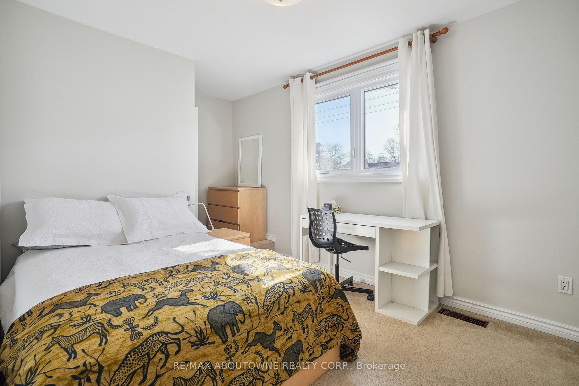 415 Bronte Road photo 26