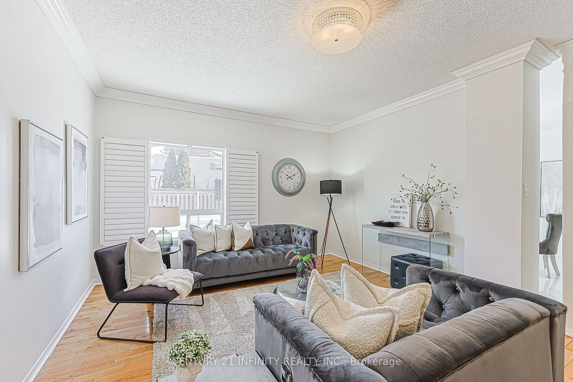 31 Gloria Crescent photo 13