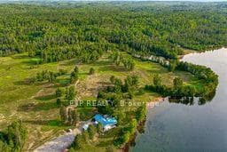 725 Lochhead Drive photo 32