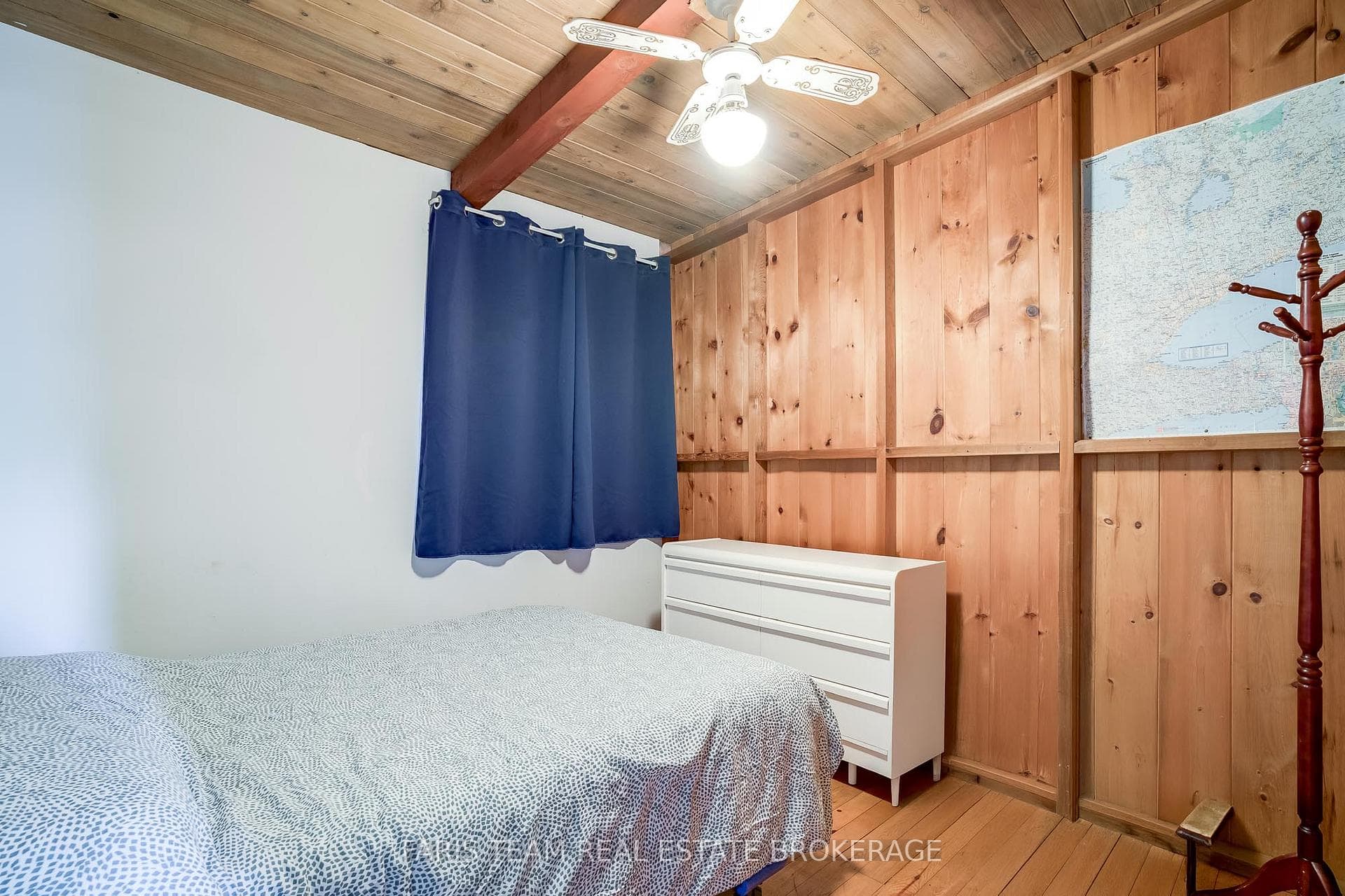 34 Quesnelle Drive photo 17