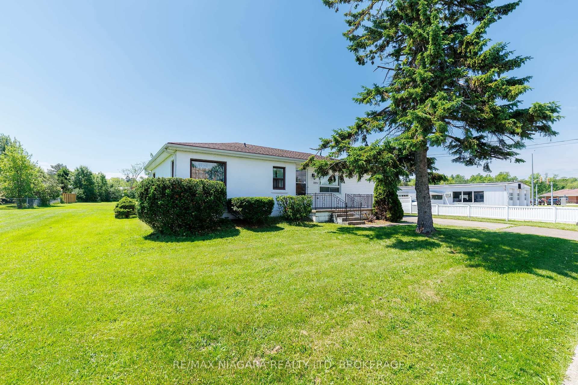 1200 sq ft 2 Bed/2 Bath Bungalow