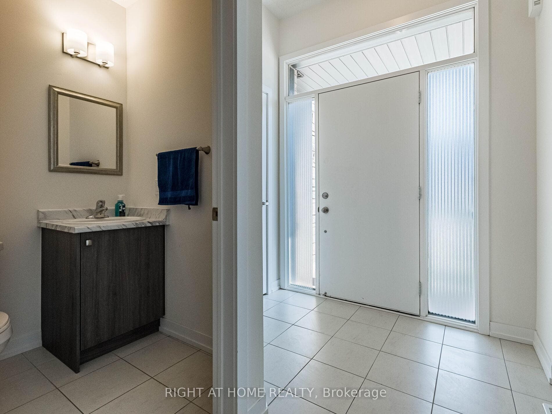 1544 Rose Way photo 5