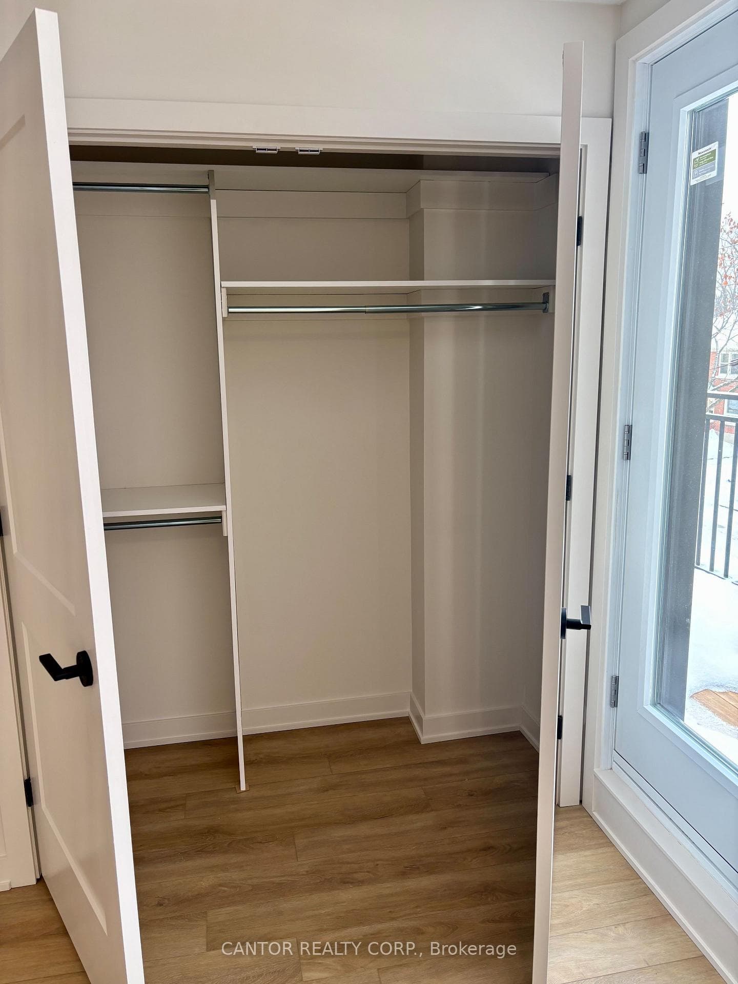 159 Huron Avenue Unit A photo 11