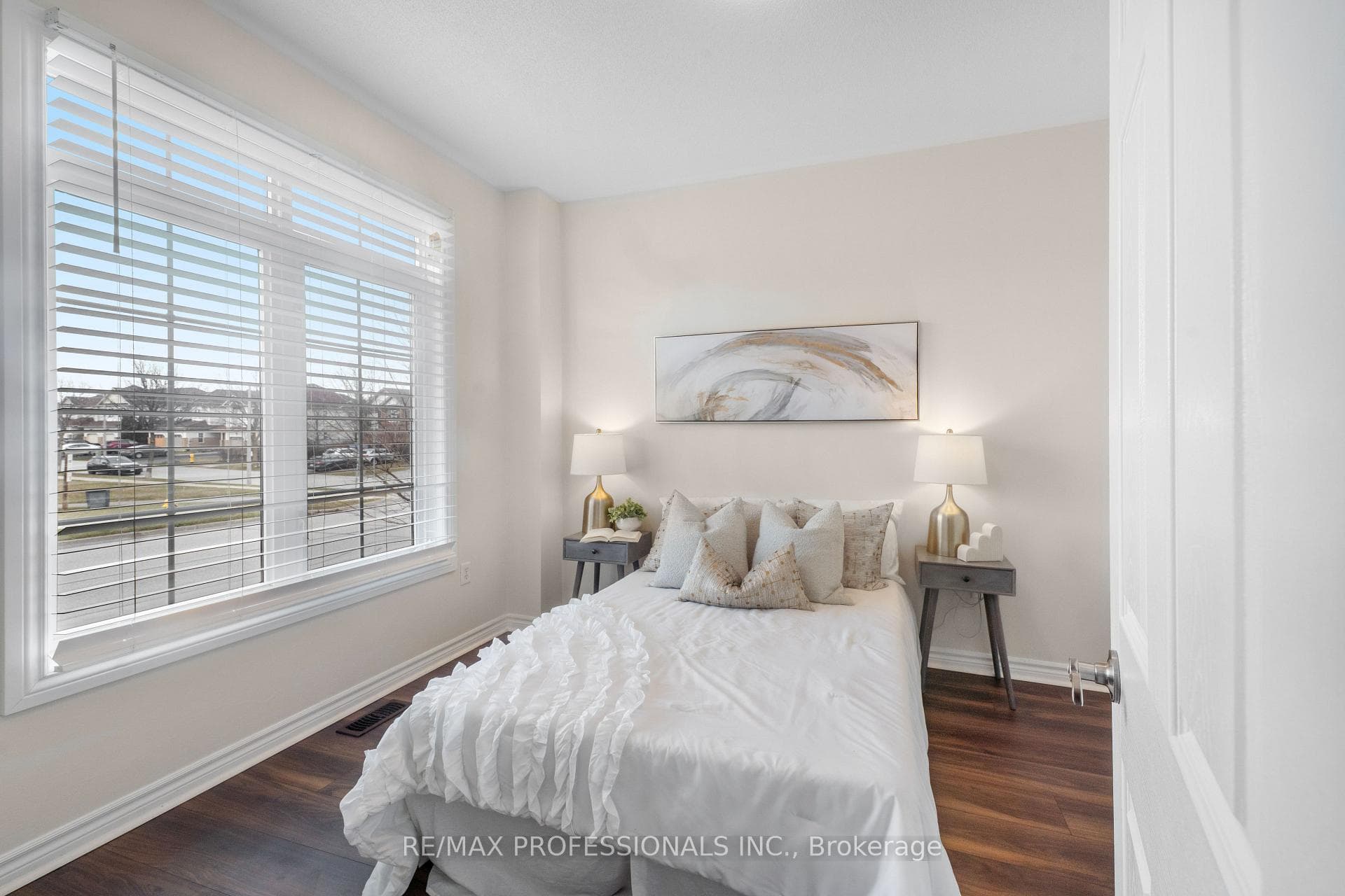 171 Kenneth Hobbs Avenue photo 10