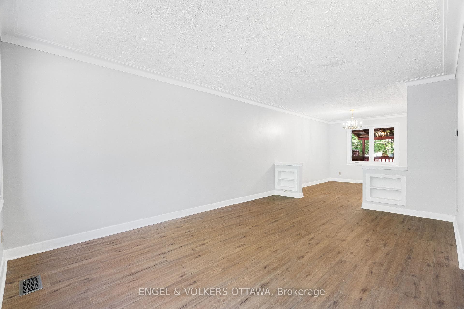 1402 Kilborn Avenue photo 8