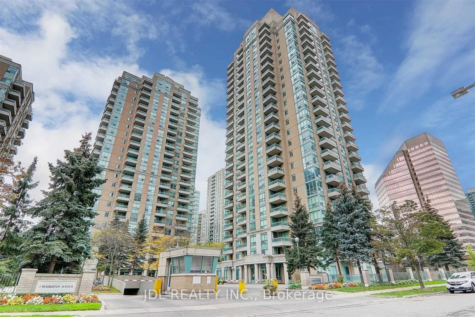 1 Pemberton Avenue Unit 1507 photo 1