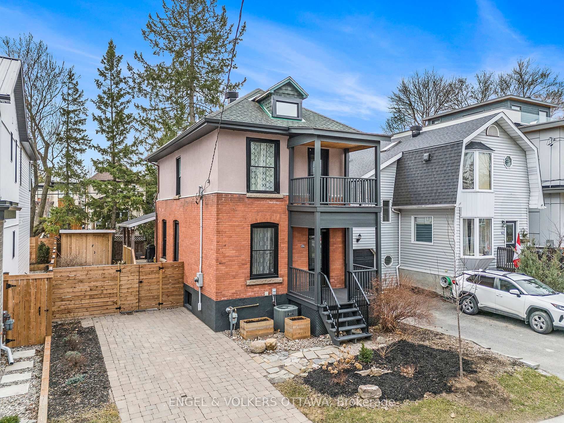 284 Avondale Avenue photo 3