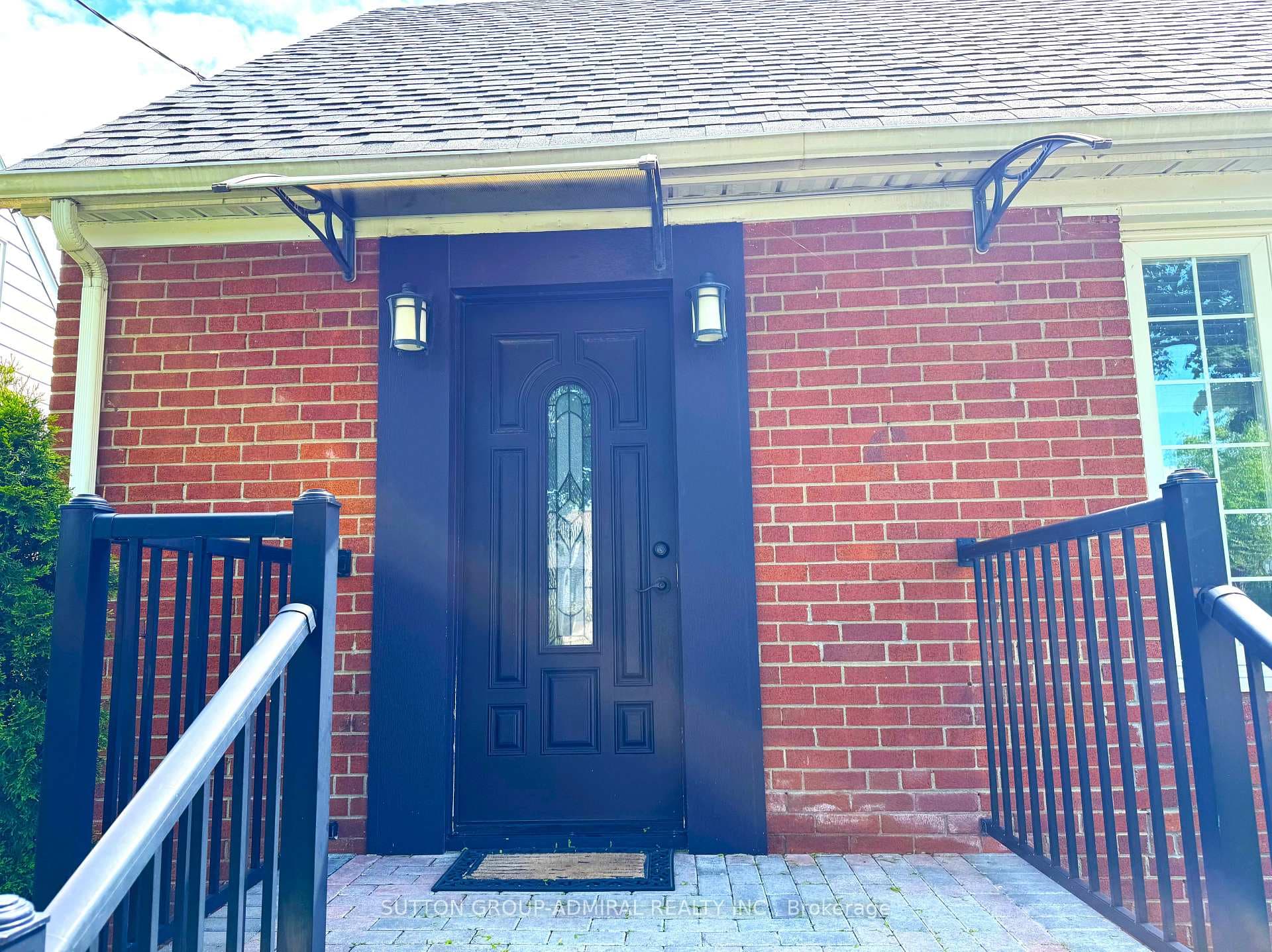 35 Coppermill Drive photo 3