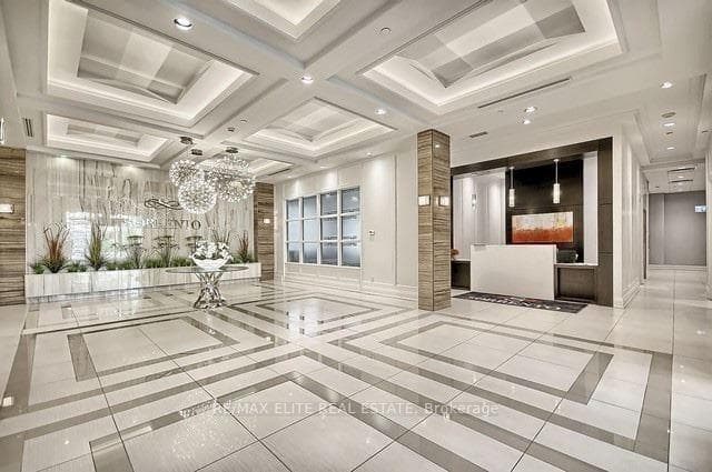 7 Bond Crescent Unit 213 photo 2