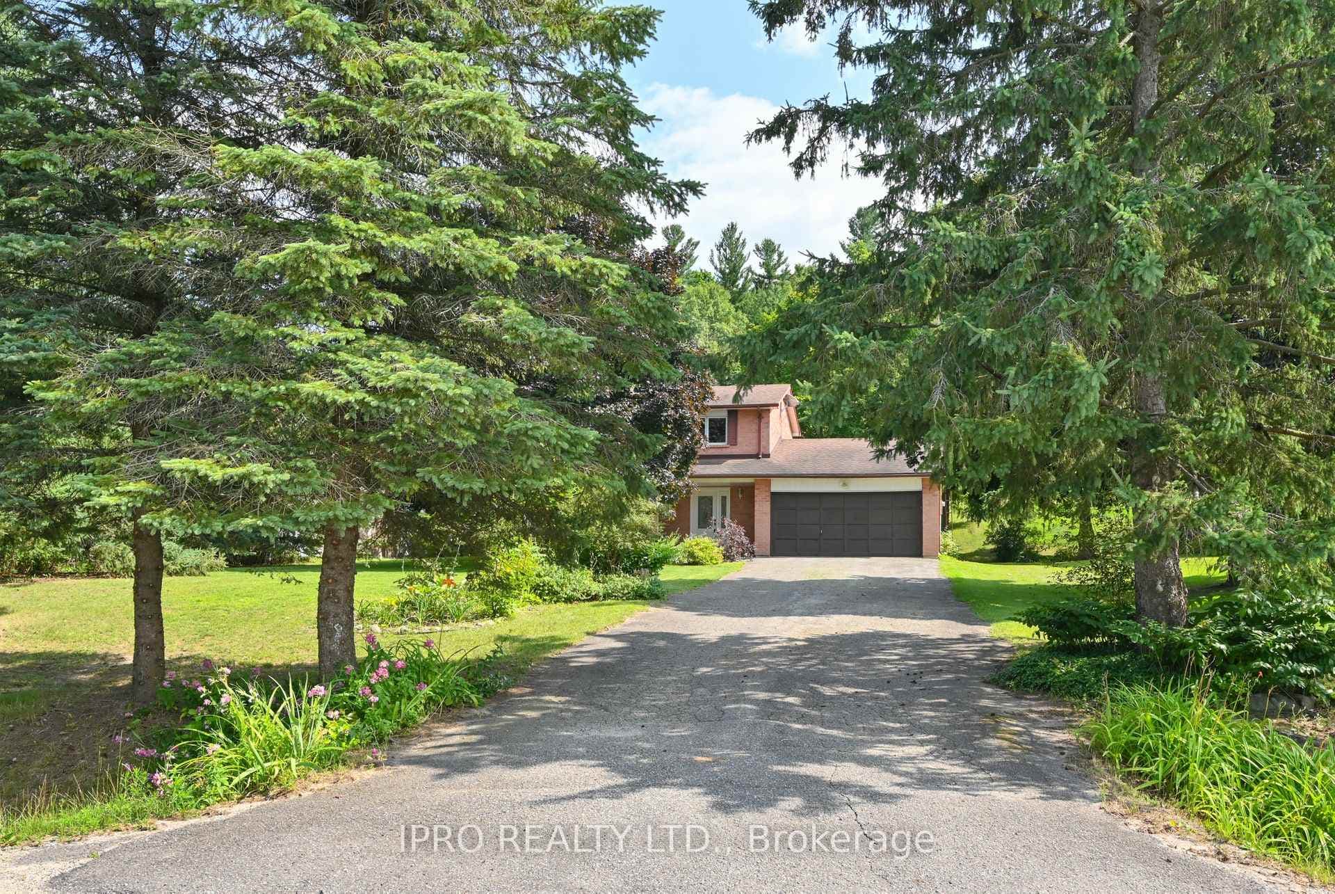 9 Baxter Avenue photo 1