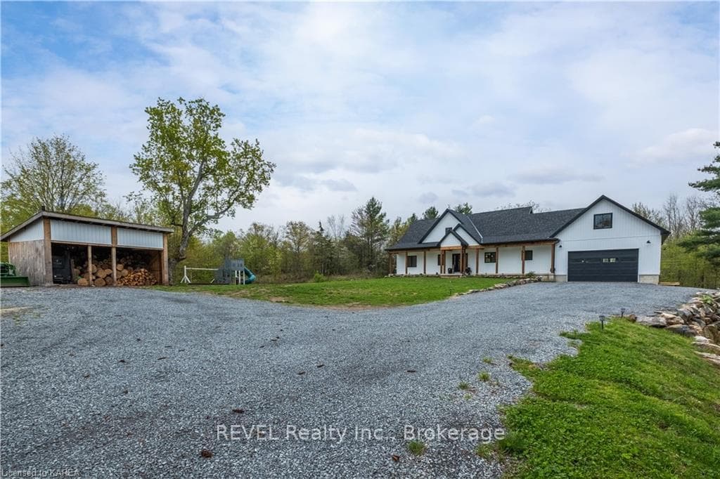 1046 FREEMAN Lane photo 2