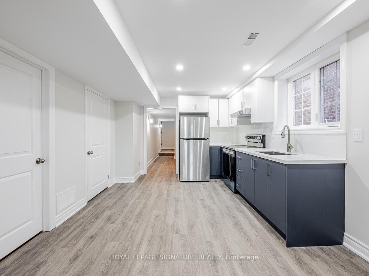 93 Sandown Avenue Unit Ground photo 2